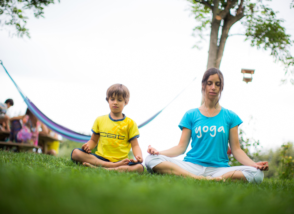 Meditant en Família. Yoga Lleida